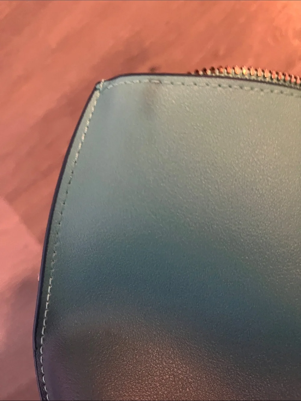 La Mer Teal-to-Deep-Blue Gradient Cosmetic Pouch